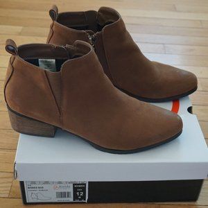 Blondo Nubuck Ankle Booties Size 12